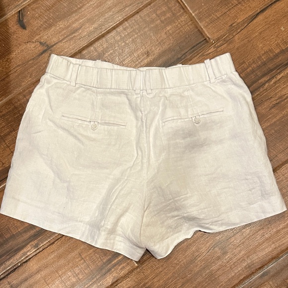 Abercrombie & Fitch Women's Crisp White Bermudas - Picture 6 of 8